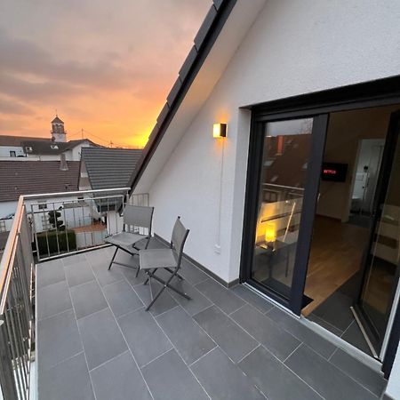 Charmantes Studio-Apartment Im Herzen Von Neureut - Fussbodenheizung, Regendusche, Waschmaschine, Stellplatz Karlsruhe Exterior photo